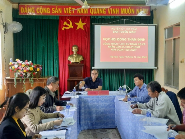 Hình ảnh cho bài viết Tây Hòa đẩy nhanh tiến độ biên soạn các công trình lịch sử đảng